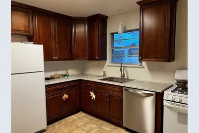 329 N Brighton Avenue, Dallas, TX 75208 - Photo 8