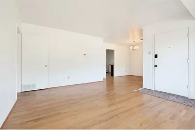 329 N Brighton Avenue, Dallas, TX 75208 - Photo 6