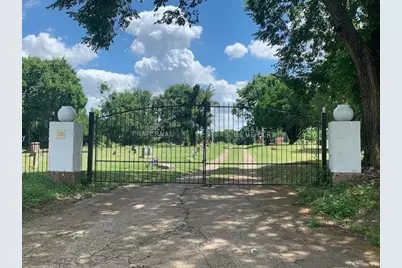 1400 E Jefferson Street, Waxahachie, TX 75165 - Photo 1