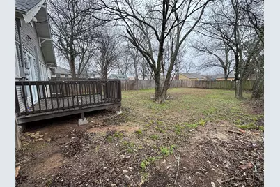 909 W Wardville Street, Cleburne, TX 76033 - Photo 14