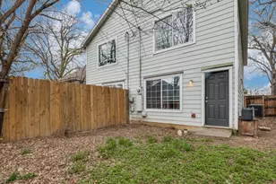 1909 May St, Fort Worth, TX 76110 - Photo 12