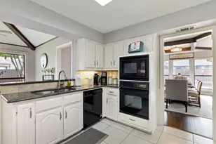 4005 Bullock Dr, Plano, TX 75023 - Photo 14