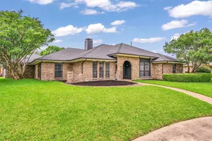 4005 Bullock Dr, Plano, TX 75023 - Photo 2