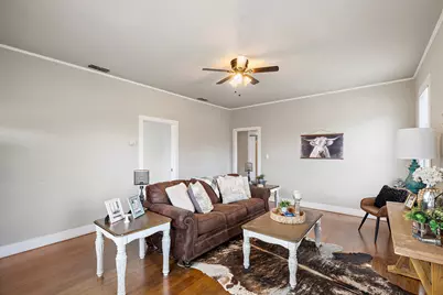 1402 W 1st Avenue, Corsicana, TX 75110 - Photo 4