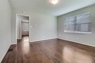 1315 Kings Hwy, Dallas, TX 75208 - Photo 12