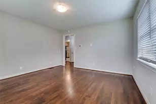 1315 Kings Hwy, Dallas, TX 75208 - Photo 4