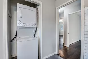 1315 Kings Hwy, Dallas, TX 75208 - Photo 14