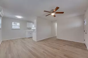 308 Avenue E, Ennis, TX 75119 - Photo 8