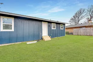 308 Avenue E, Ennis, TX 75119 - Photo 20