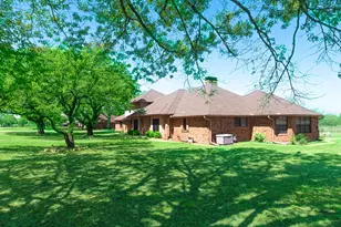 13 Crestview Cir, Rockwall, TX 75087 - Photo 4