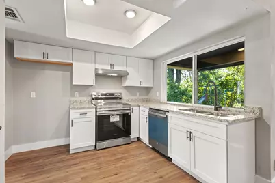 124 Bowling Green Circle, Lewisville, TX 75067 - Photo 8