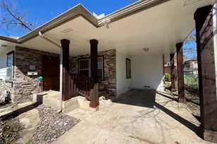 533 E Sears St, Denison, TX 75021 - Photo 1