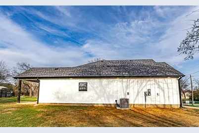 201 Grandview Street, Cleburne, TX 76031 - Photo 32