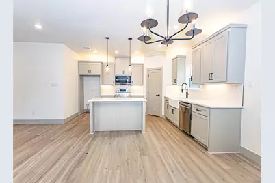 201 Grandview Street, Cleburne, TX 76031 - Photo 18