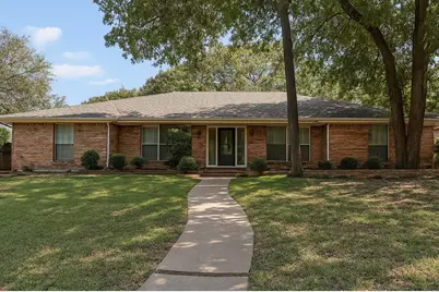 2715 Lincoln Drive, Arlington, TX 76006 - Photo 2