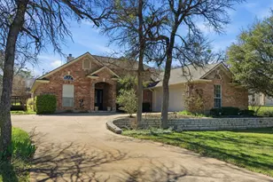 6511 Westover Dr, Granbury, TX 76049 - Photo 2