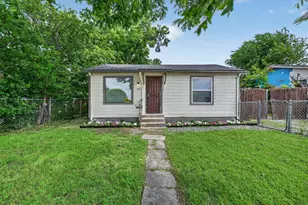 1119 E Cantey St, Fort Worth, TX 76104 - Photo 2