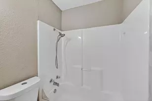 1119 E Cantey St, Fort Worth, TX 76104 - Photo 12