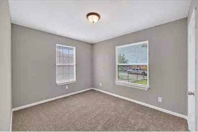 1119 E Cantey Street, Fort Worth, TX 76104 - Photo 14