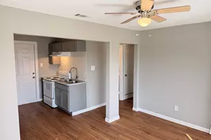 1119 E Cantey St, Fort Worth, TX 76104 - Photo 2