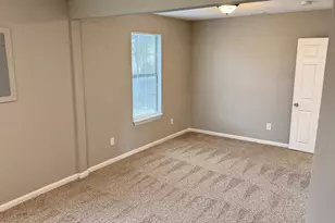 1119 E Cantey St, Fort Worth, TX 76104 - Photo 6