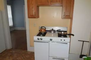 910 Sinclair St, Ranger, TX 76470 - Photo 8