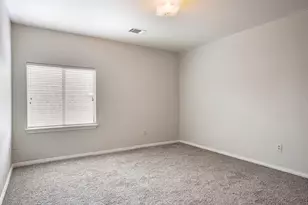 9902 Maple Dr, Providence Village, TX 76227 - Photo 22