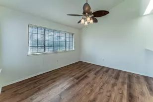 502 Prairie Dell St, Lewisville, TX 75067 - Photo 8