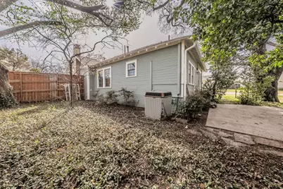 1201 Clint Street, Carrollton, TX 75006 - Photo 28