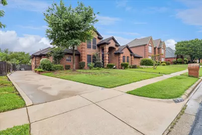 312 Springhill Drive, Hurst, TX 76054 - Photo 32