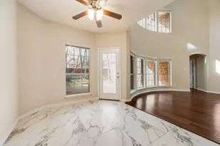 647 Royalwood Ct, Grand Prairie, TX 75052 - Photo 12