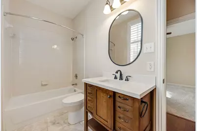 647 Royalwood Court, Grand Prairie, TX 75052 - Photo 26