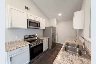 308 Teakwood Lane, Lewisville, TX 75067 - Photo 4