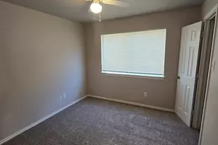 137 Cliff Height Cir, Dallas, TX 75241 - Photo 8