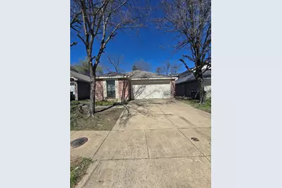 137 Cliff Heights Circle, Dallas, TX 75241 - Photo 1