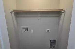 137 Cliff Height Cir, Dallas, TX 75241 - Photo 6