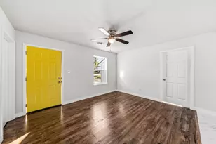 229 W Millett Dr, Dallas, TX 75232 - Photo 2