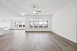 545 Carriage Hl Rd, Midlothian, TX 76065 - Photo 2