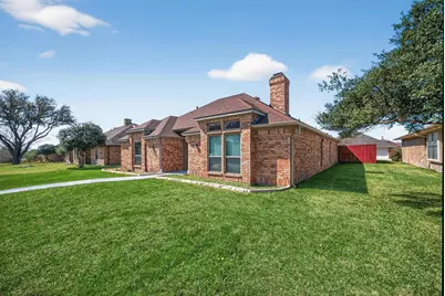 2229 Country Valley Road, Garland, TX 75041 - Photo 2