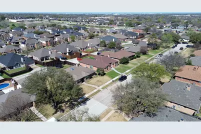 2229 Country Valley Road, Garland, TX 75041 - Photo 32