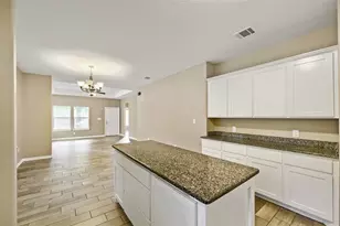 1101 Baird St, Cleburne, TX 76033 - Photo 10