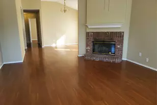 9290 Crimnson Ct, Dallas, TX 75217 - Photo 8