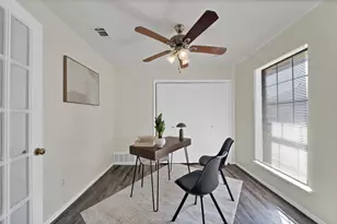 5604 Congressional Dr, Arlington, TX 76018 - Photo 18