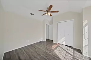 5604 Congressional Dr, Arlington, TX 76018 - Photo 20