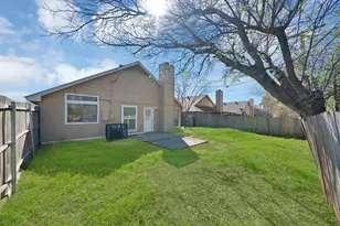 5604 Congressional Dr, Arlington, TX 76018 - Photo 22