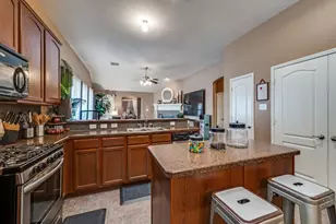 1128 Hayden Ln, Savannah, TX 76227 - Photo 12