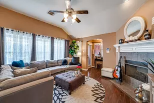 1128 Hayden Ln, Savannah, TX 76227 - Photo 6