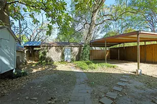 304 E Waco St, Ennis, TX 75119 - Photo 22