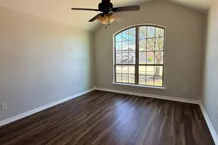 213 Briarstone Dr, Alvarado, TX 76009 - Photo 20