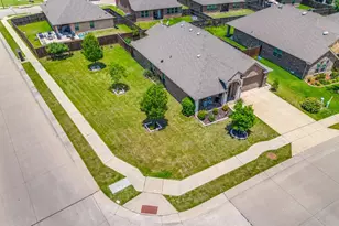 324 Jefferson Ln, Fate, TX 75189 - Photo 10